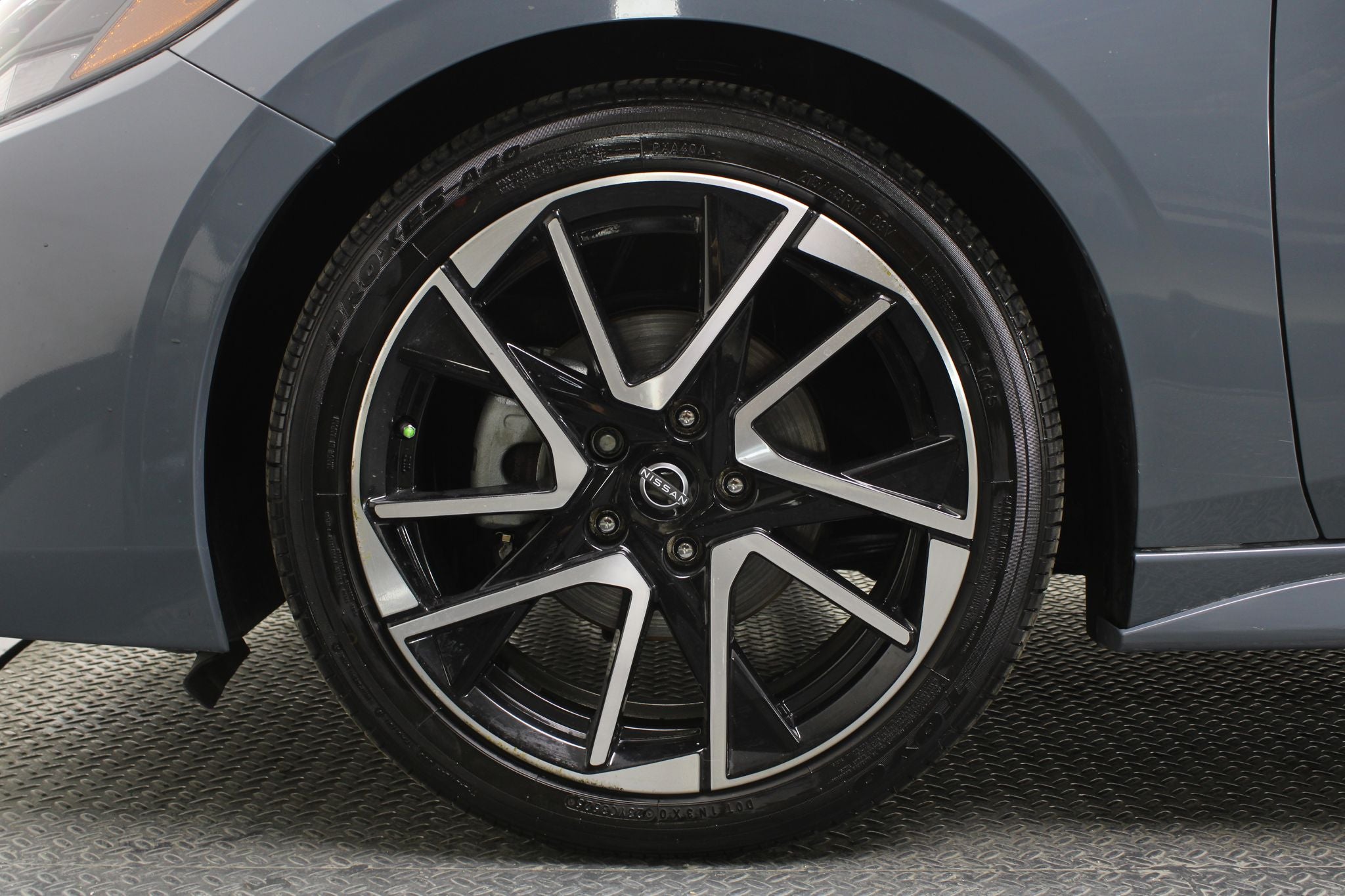 2024 Nissan Sentra 2.0 SR Bi-Tono At