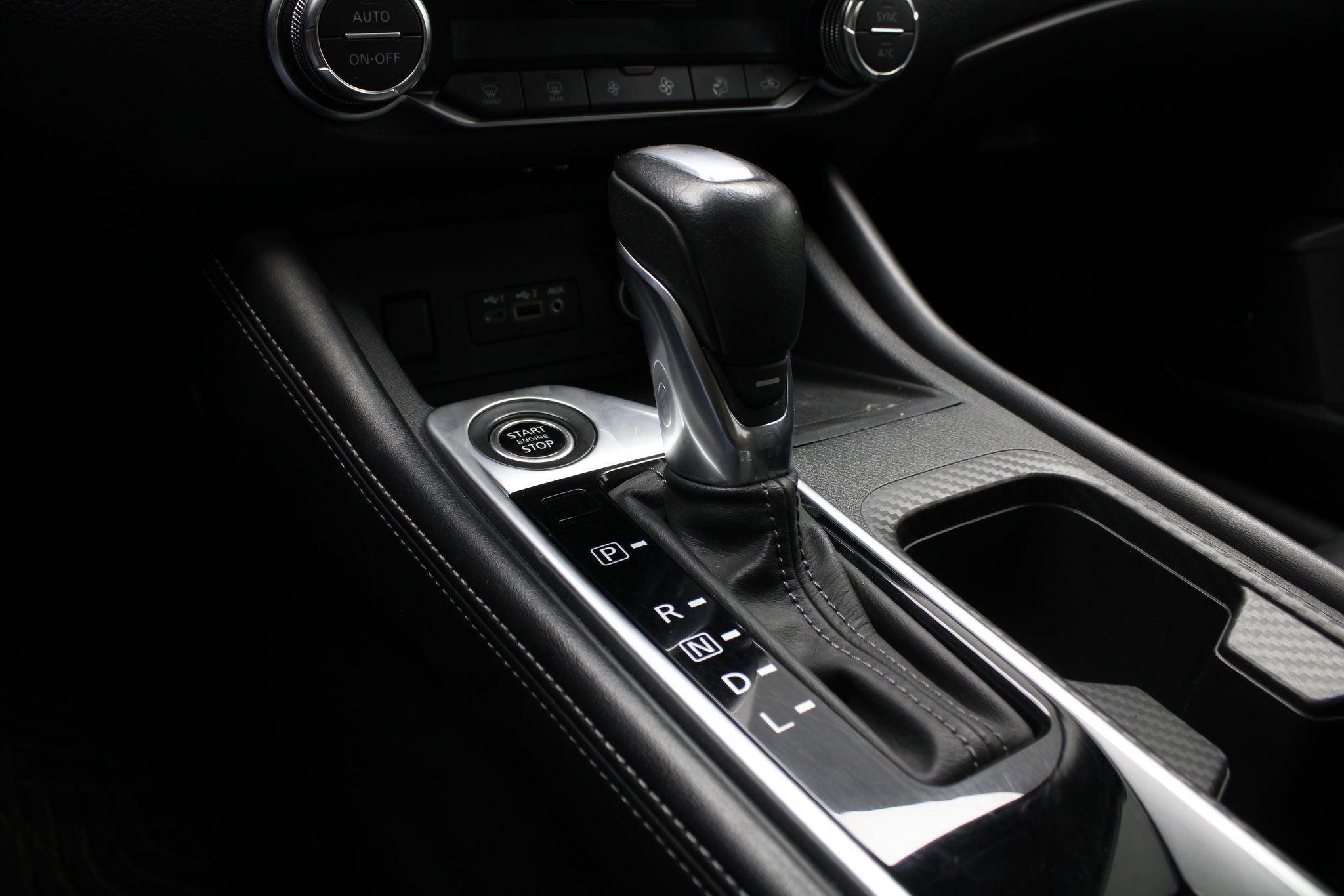 2024 Nissan Sentra 2.0 SR Platinum At