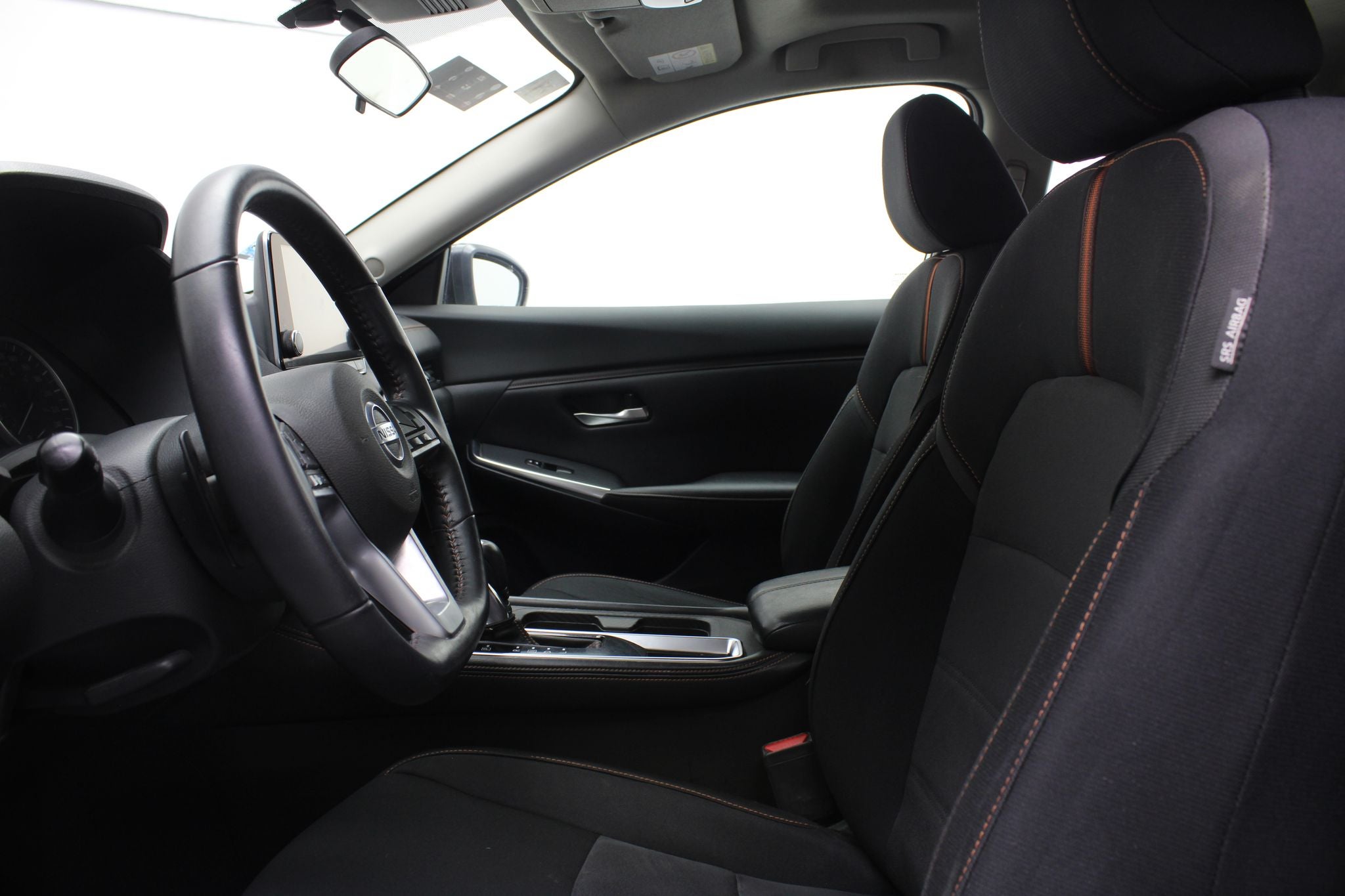 2020 Nissan Sentra 2.0 SR Bi-Tono At
