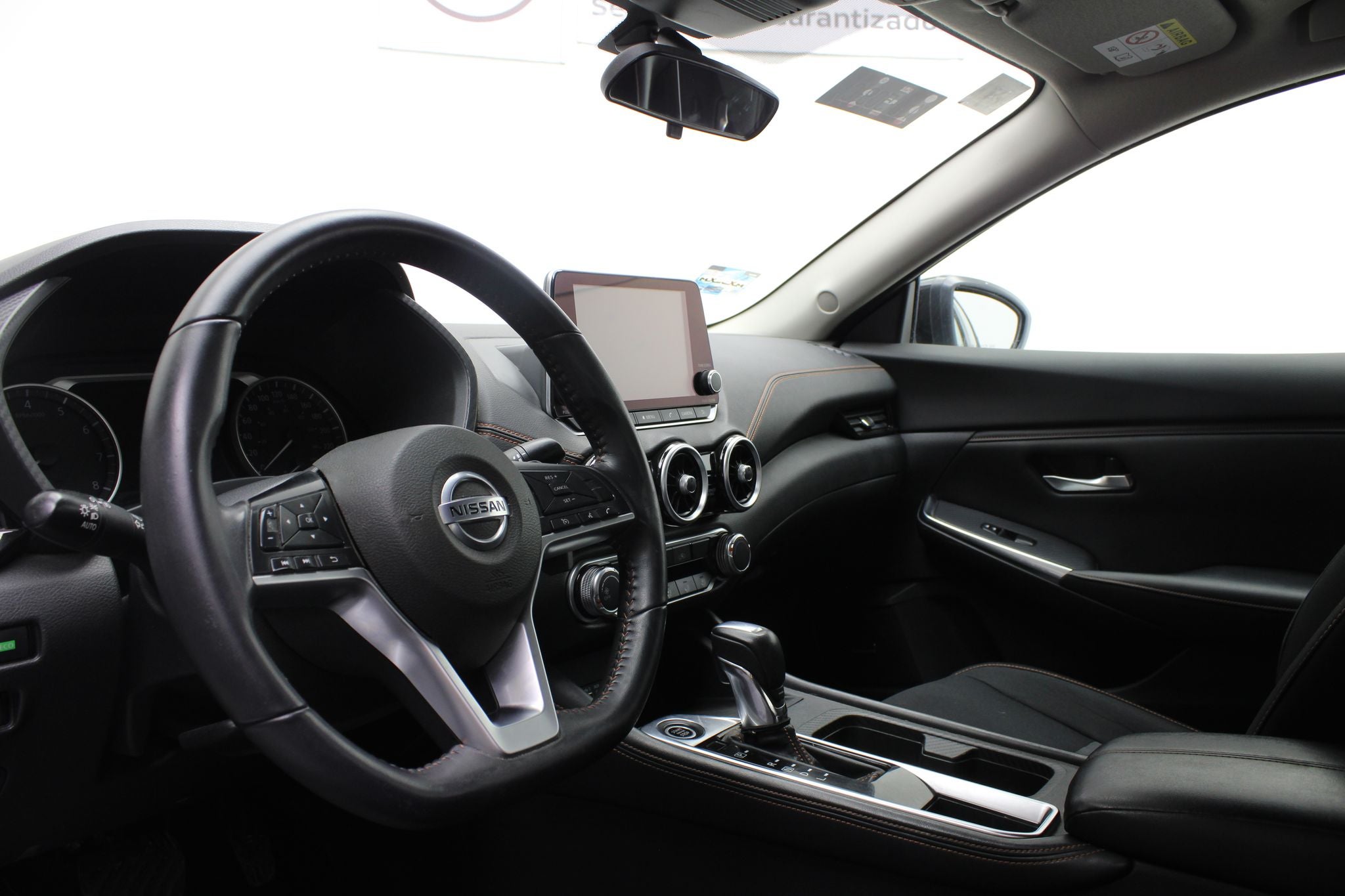 2020 Nissan Sentra 2.0 SR Bi-Tono At