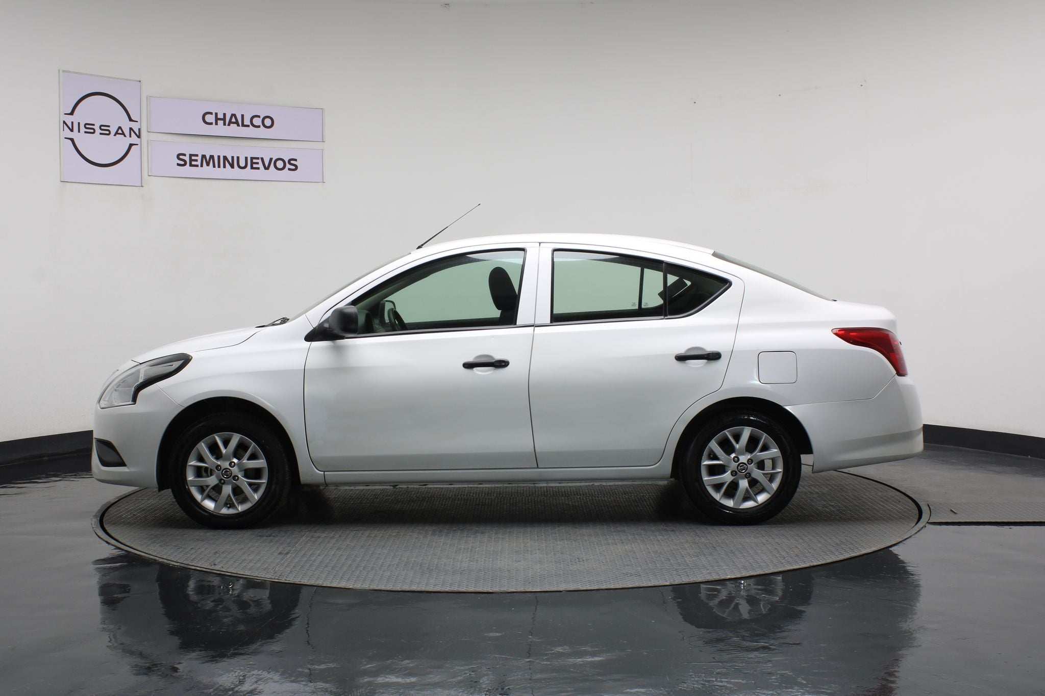 2022 Nissan V-Drive 1.6 A/C Mt