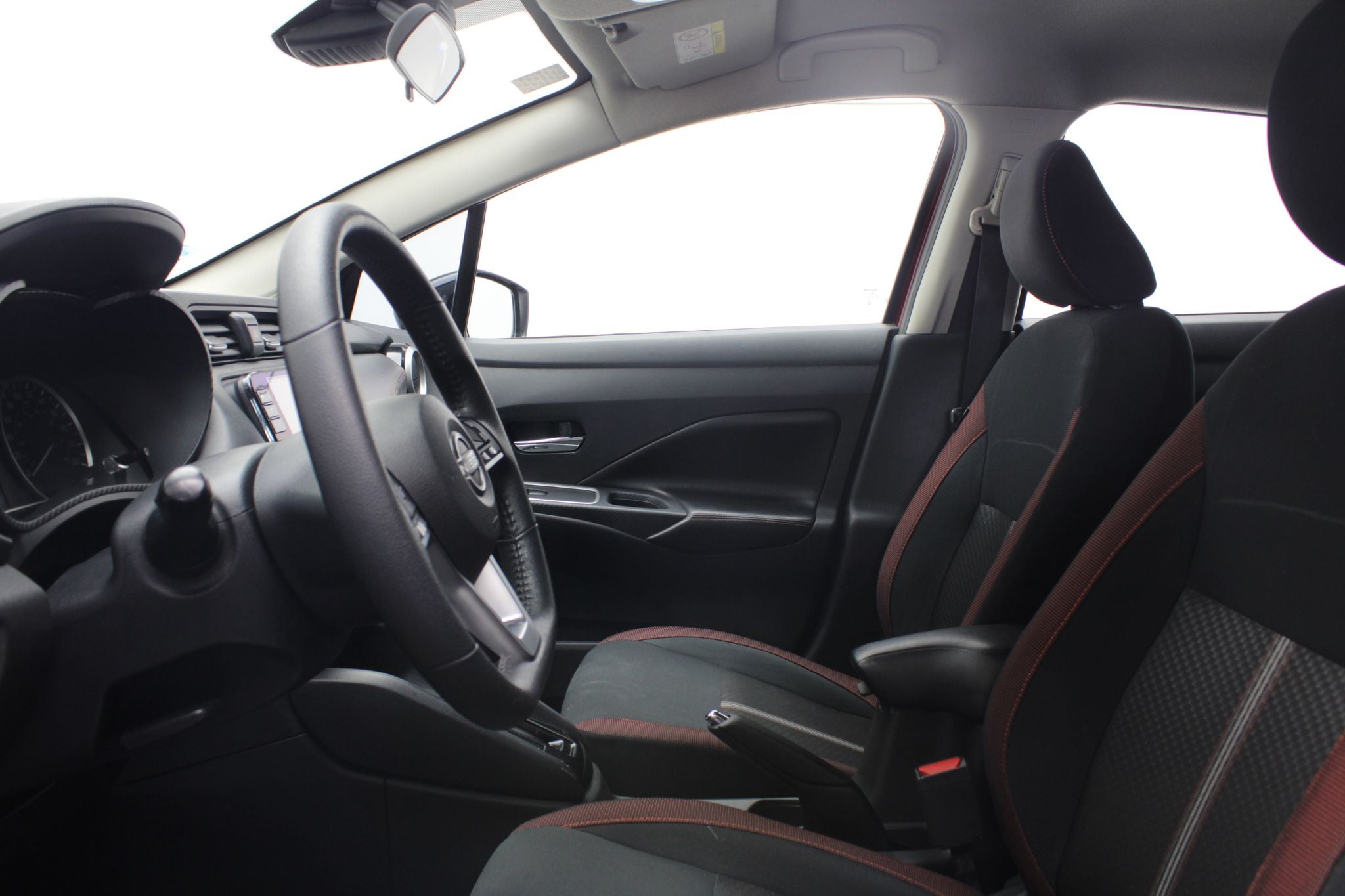 2023 Nissan Versa 1.6 Sr At