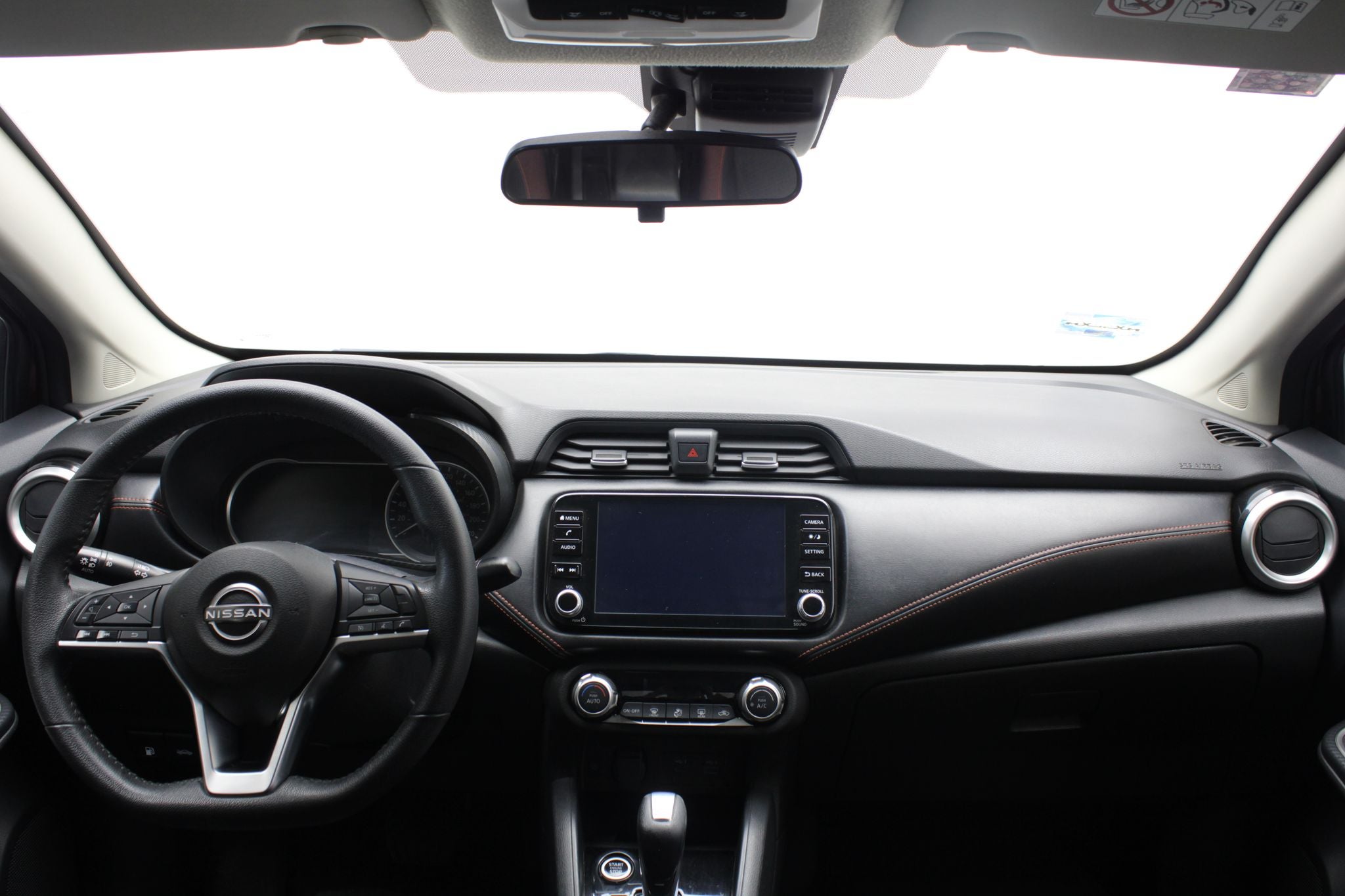 2023 Nissan Versa 1.6 Sr At