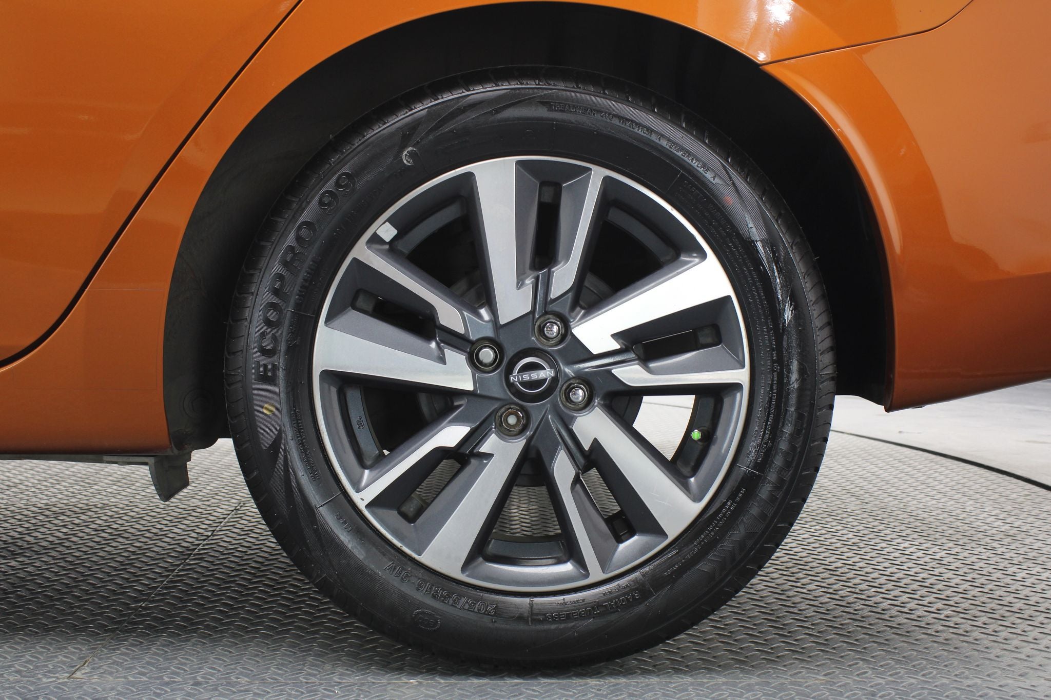 2023 Nissan Versa 1.6 Advance Mt