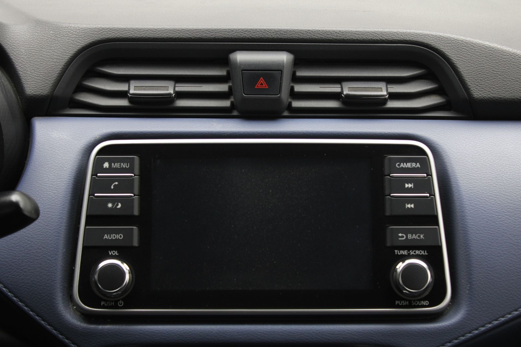 2023 Nissan Versa 1.6 Advance Mt