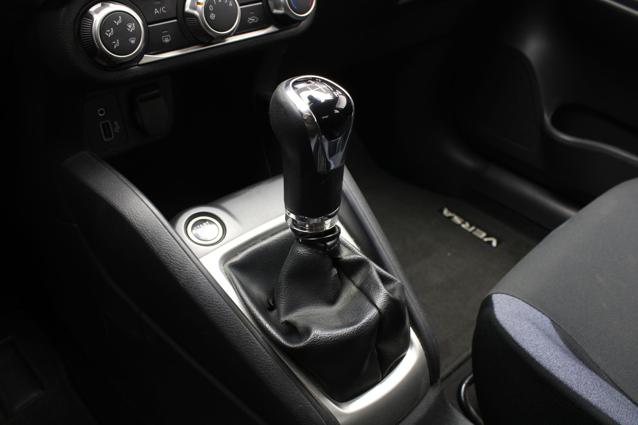 2023 Nissan Versa 1.6 Advance Mt