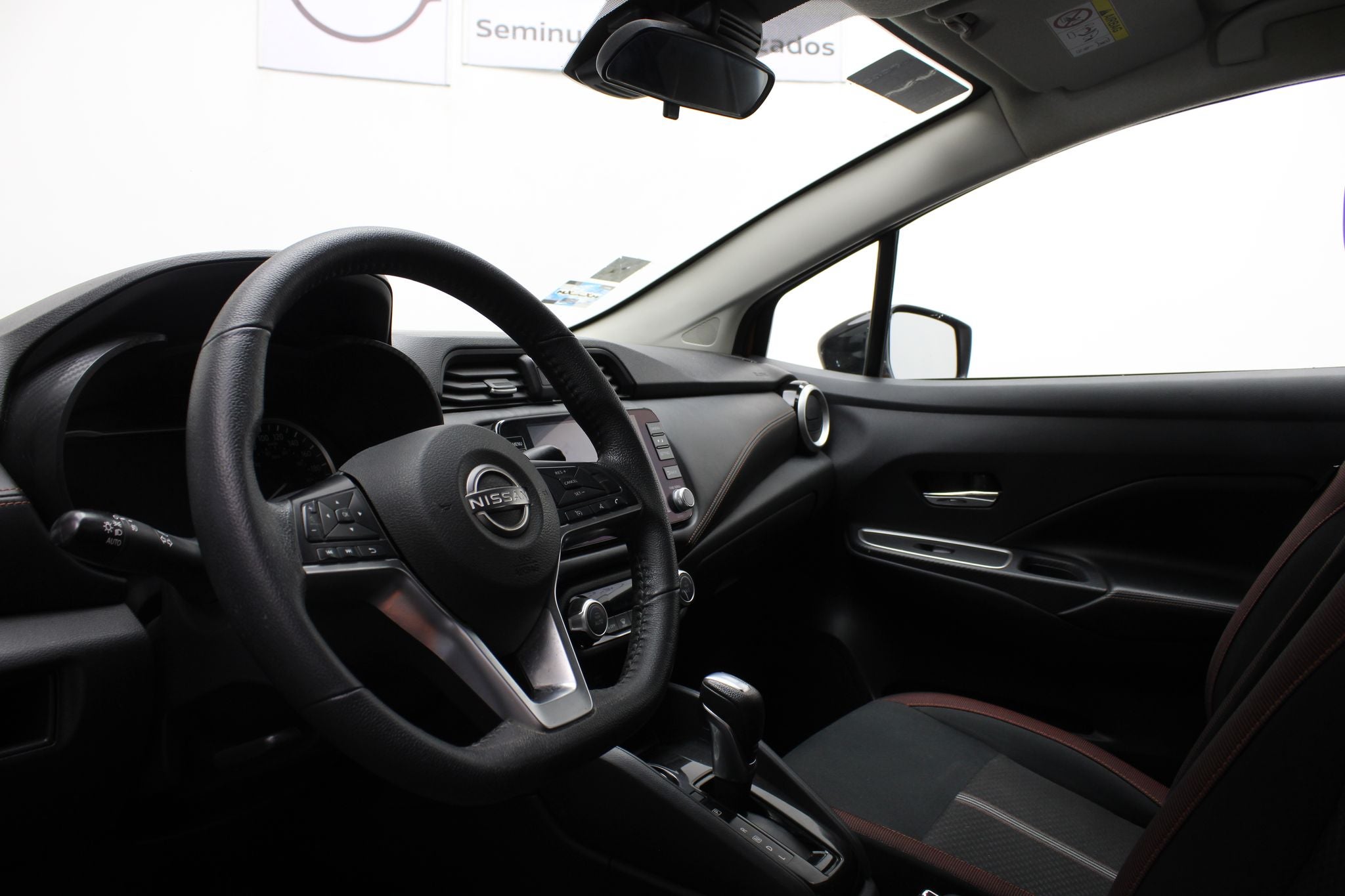 2023 Nissan Versa 1.6 Sr At