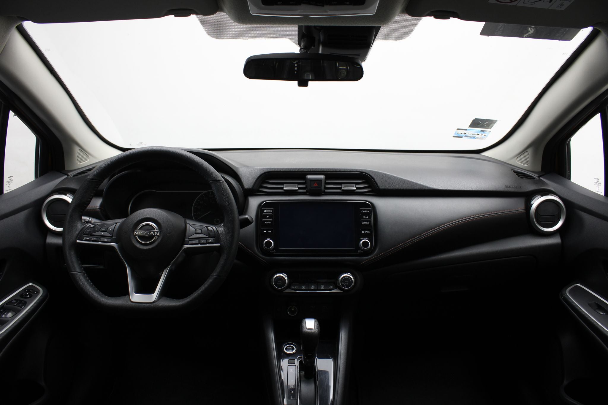 2023 Nissan Versa 1.6 Sr At