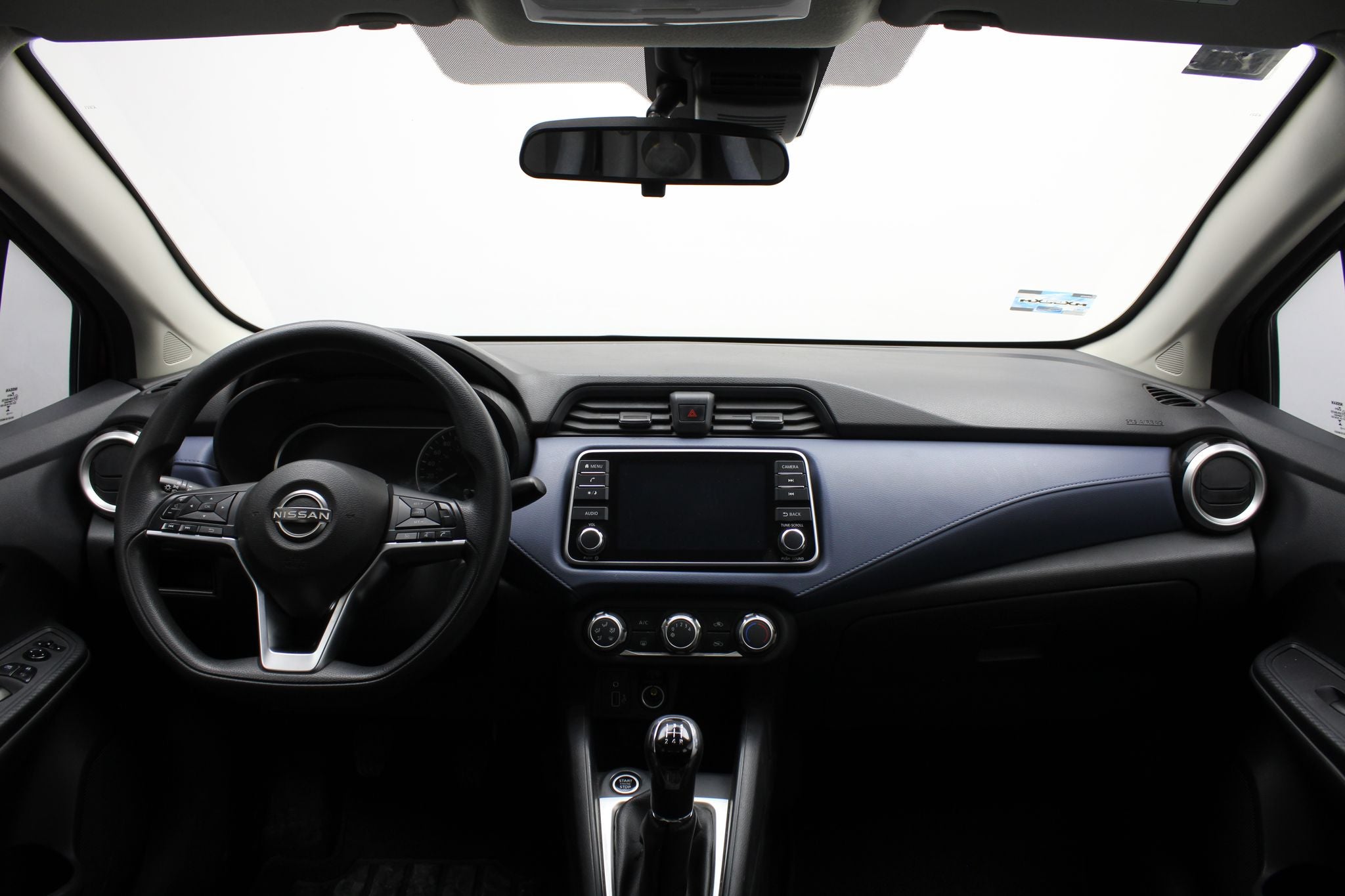 2023 Nissan Versa 1.6 Advance Mt