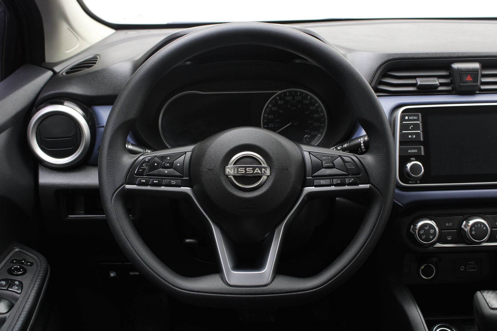 2023 Nissan Versa 1.6 Advance At