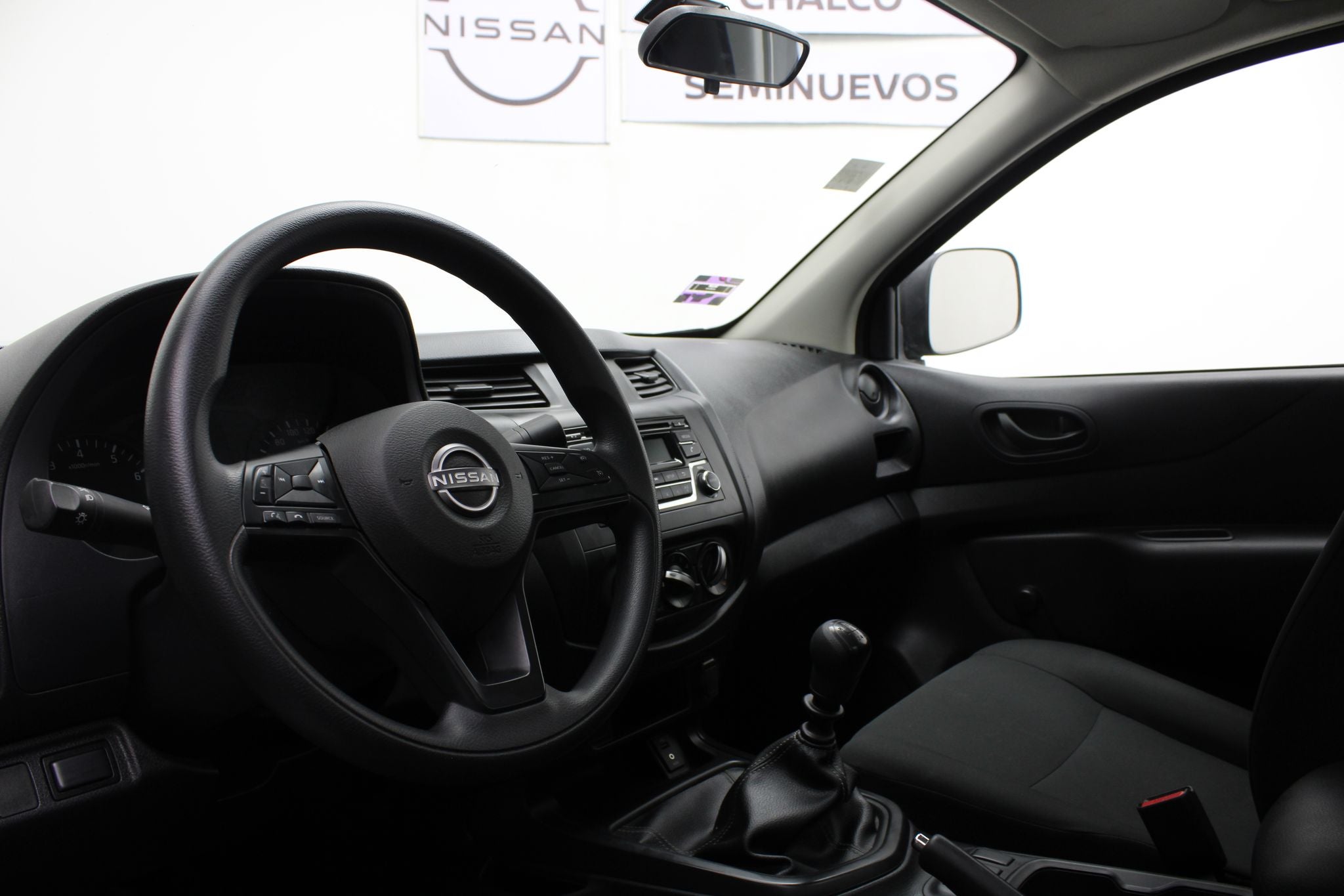 2024 Nissan NP300 2.5 Pick Up AC Mt