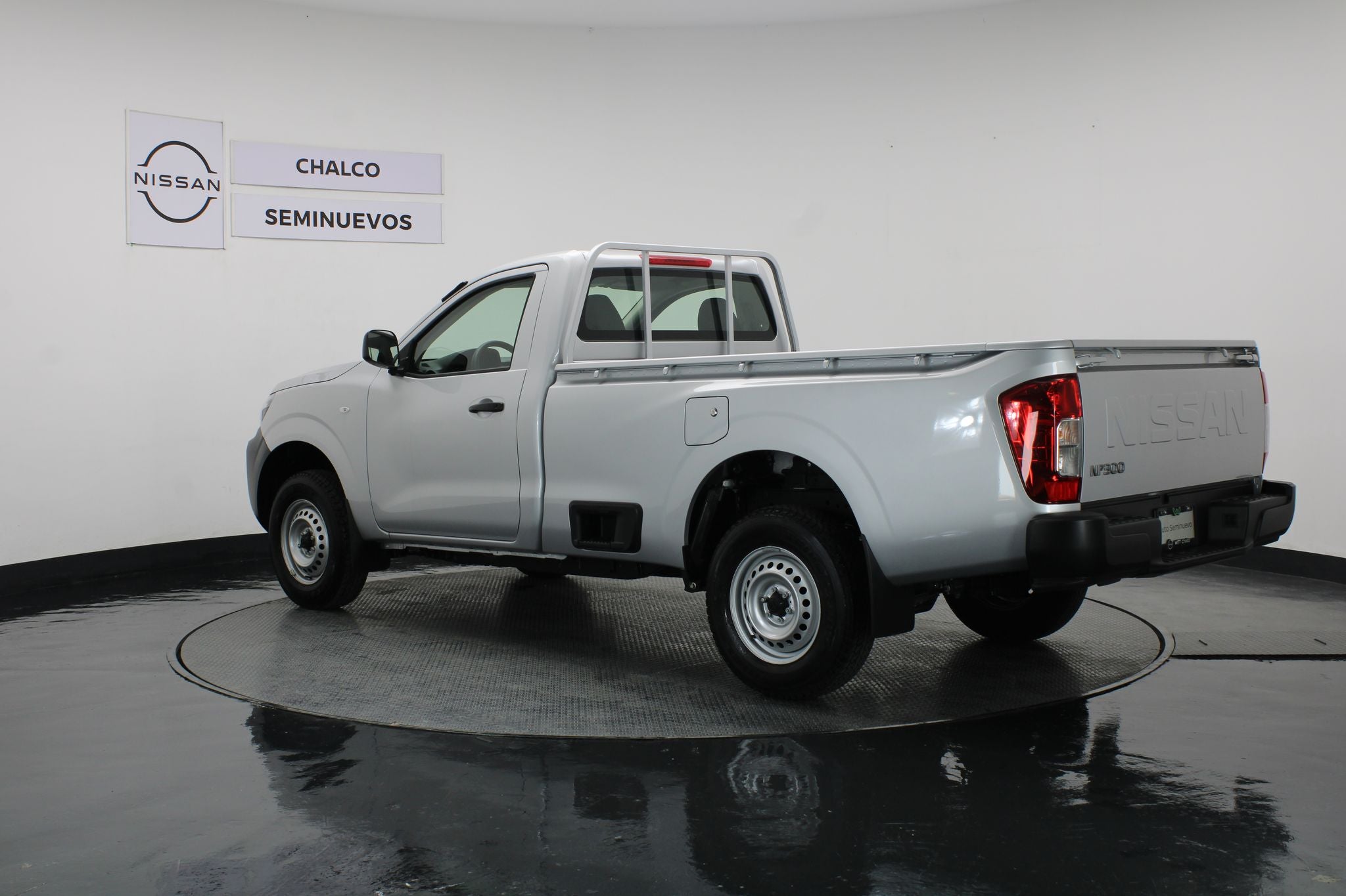 2024 Nissan NP300 2.5 Pick Up AC Mt