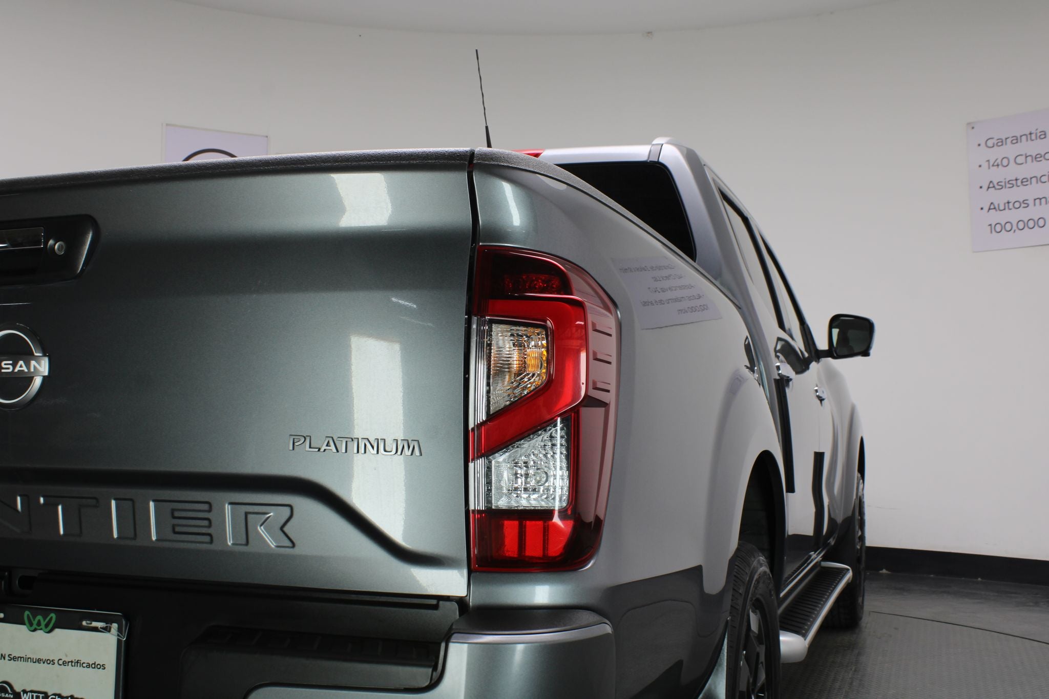 2024 Nissan Frontier 2.5 Le Platinum At