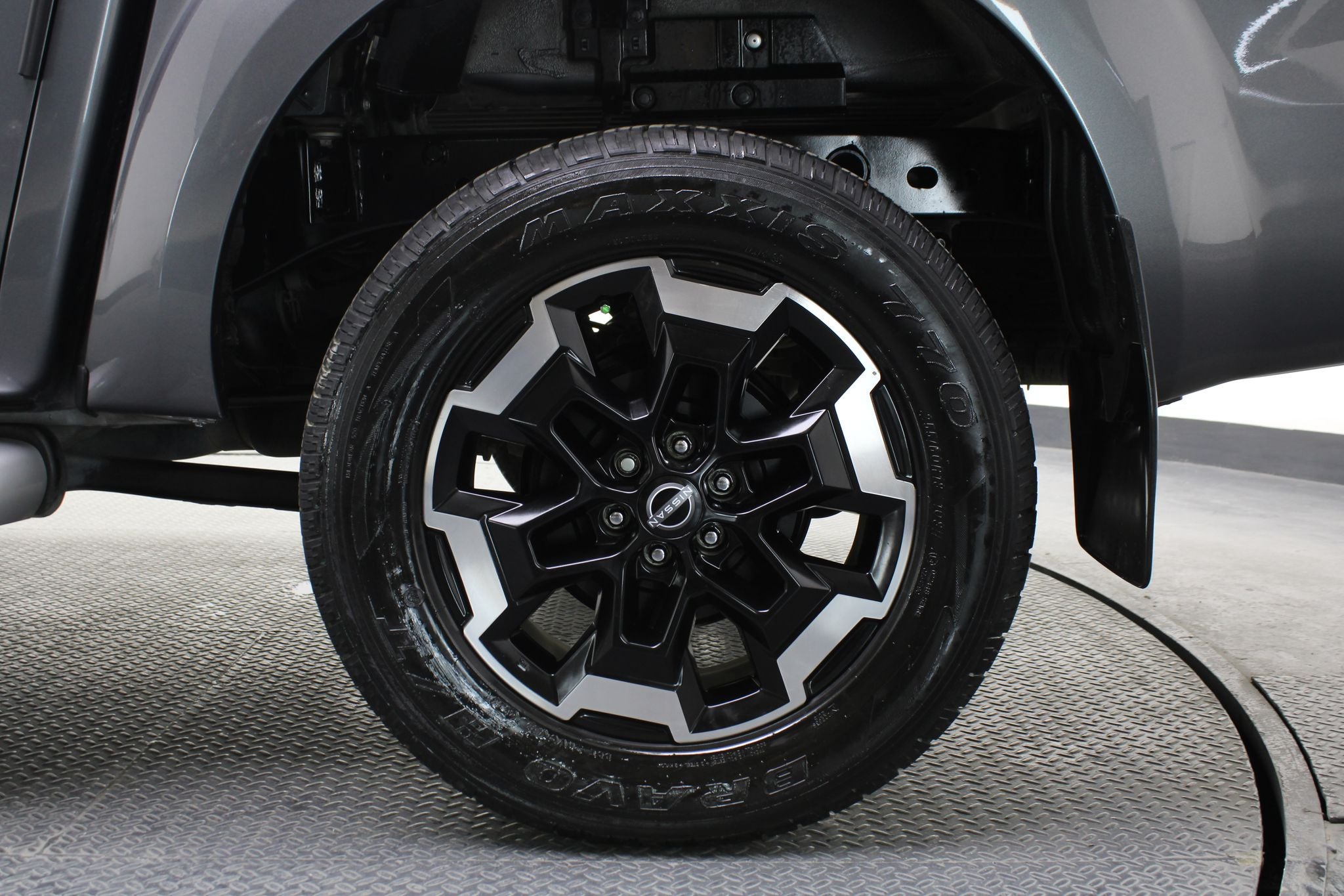 2024 Nissan Frontier 2.5 Le Platinum At