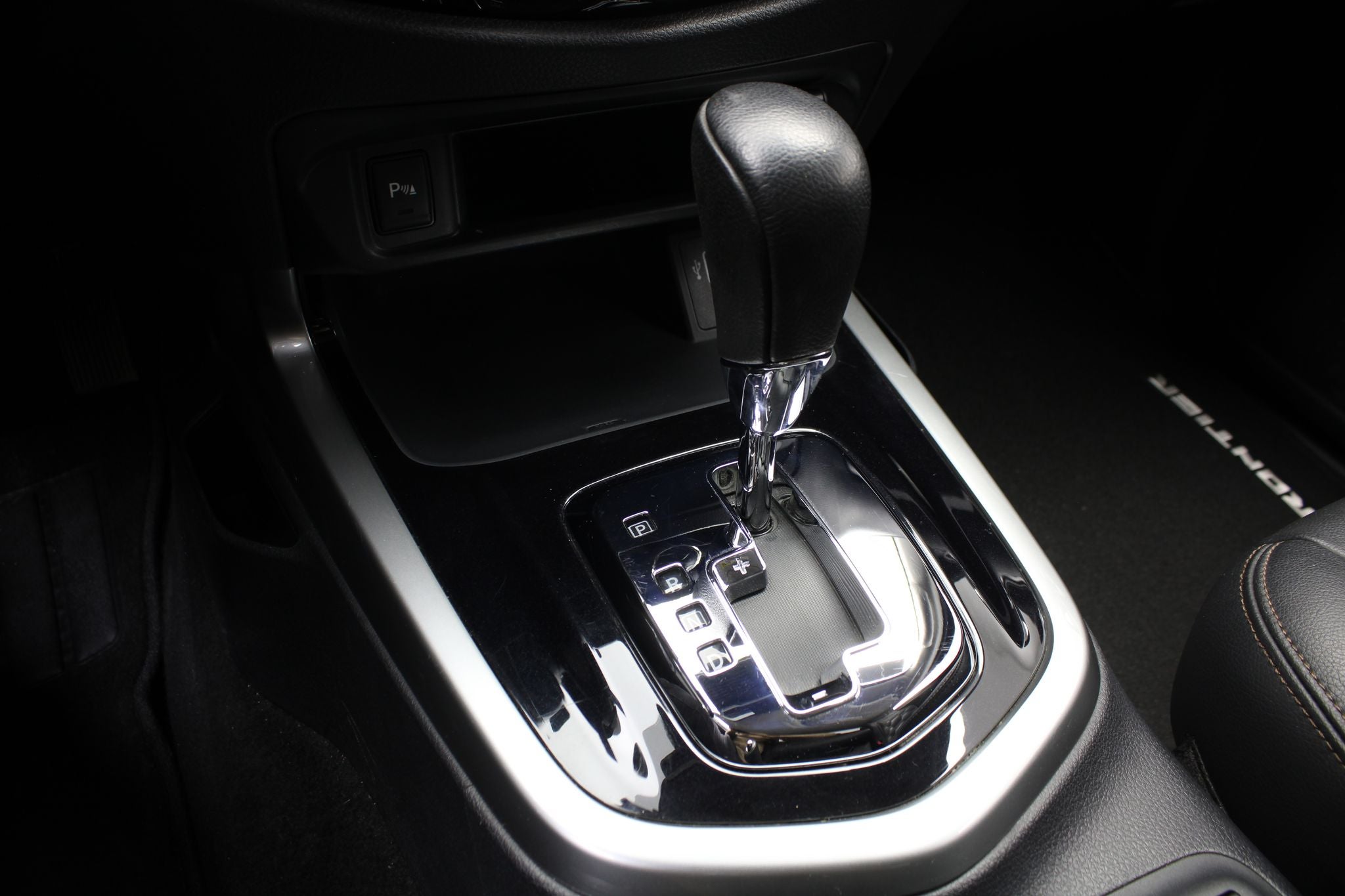 2024 Nissan Frontier 2.5 Le Platinum At
