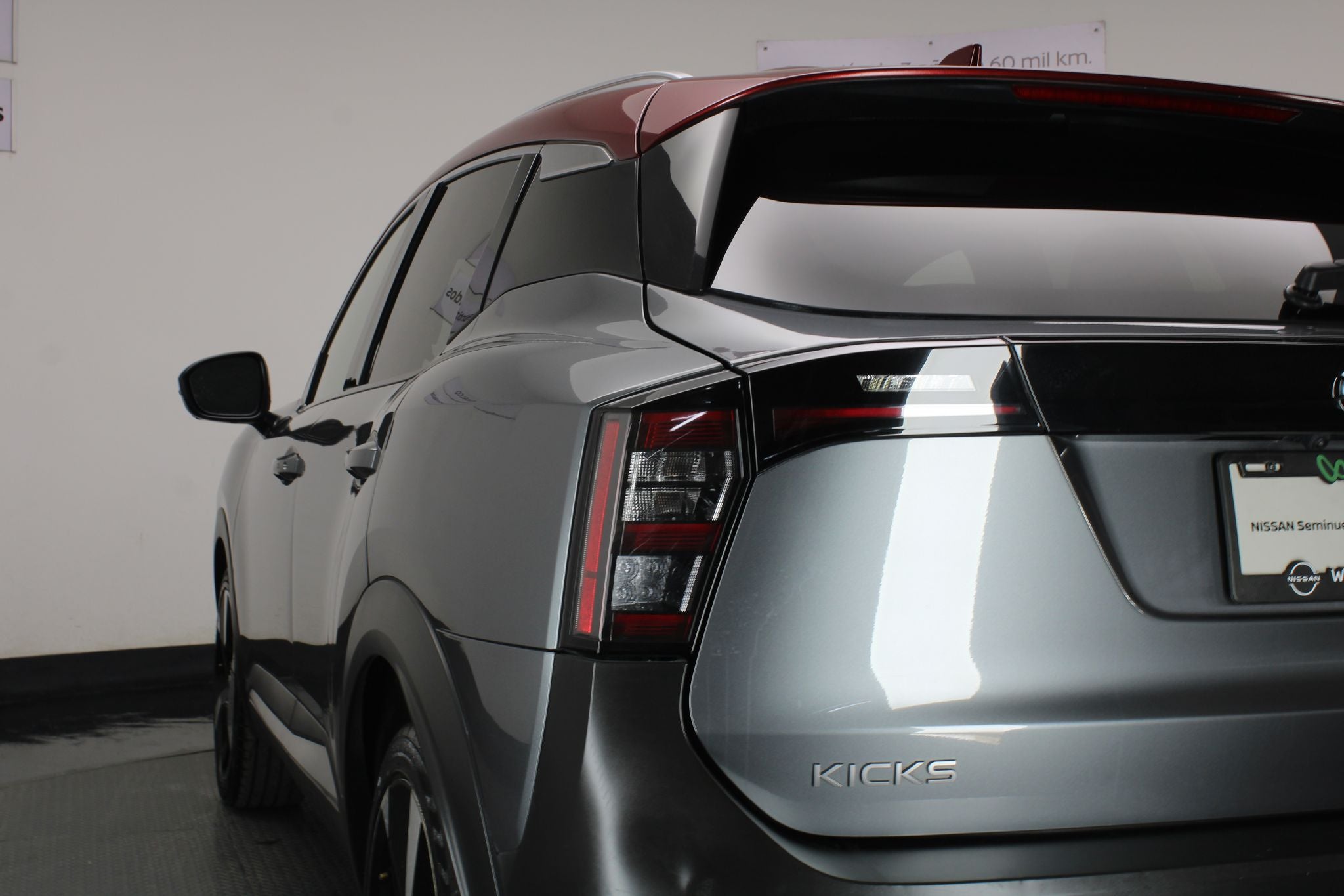 2025 Nissan Kicks 2.0 Platinum At