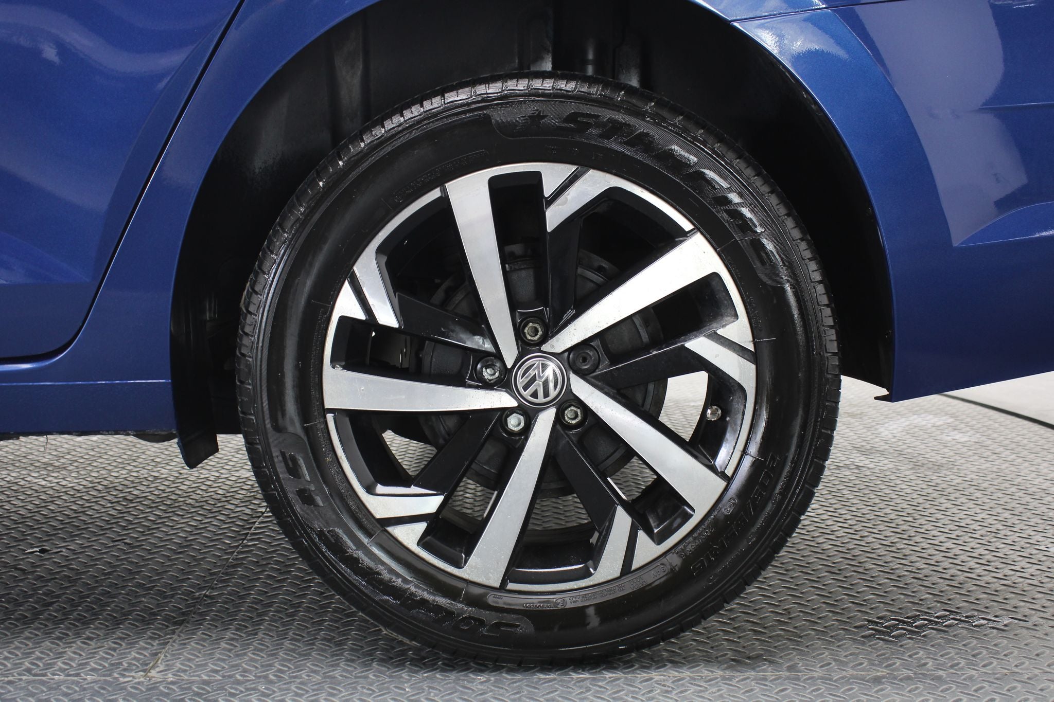 2021 Volkswagen Virtus 1.6 L4 At