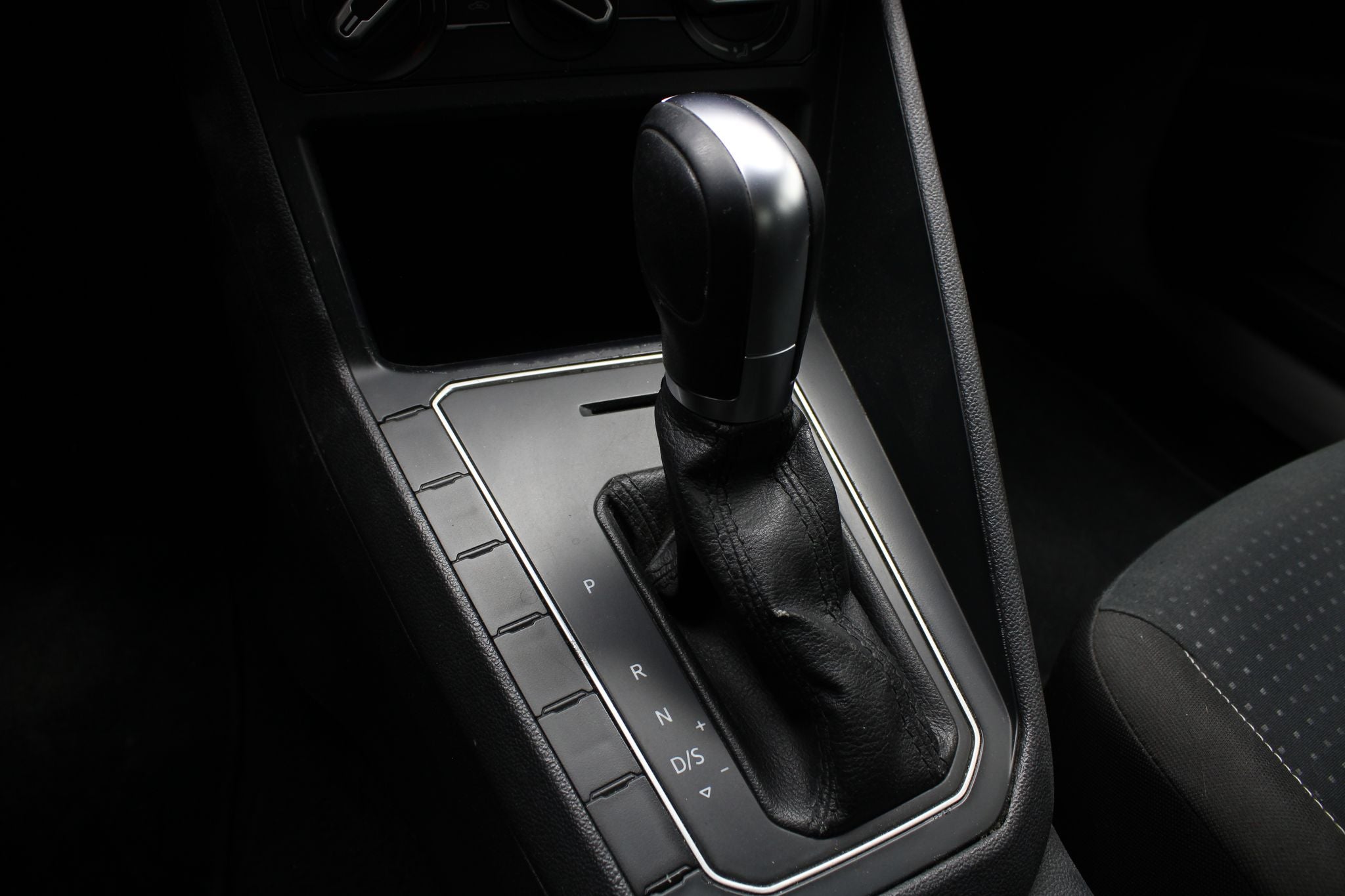 2021 Volkswagen Virtus 1.6 L4 At