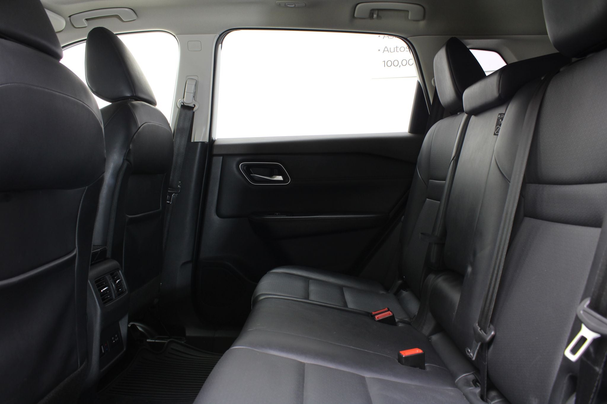 2023 Nissan X-Trail 2.5 Platinum 2 Filas At