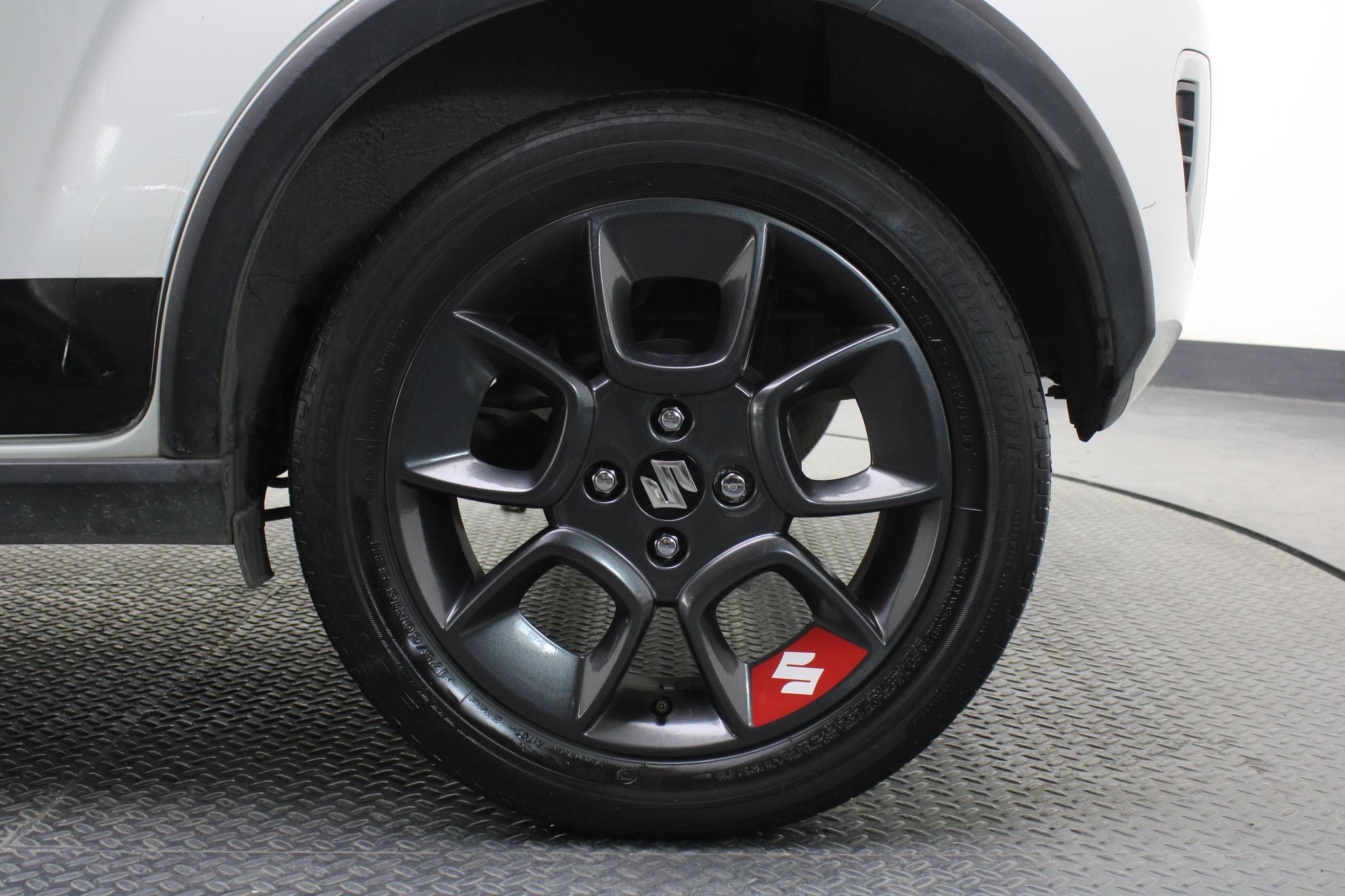 2023 Suzuki Ignis 1.2 Glx Mt