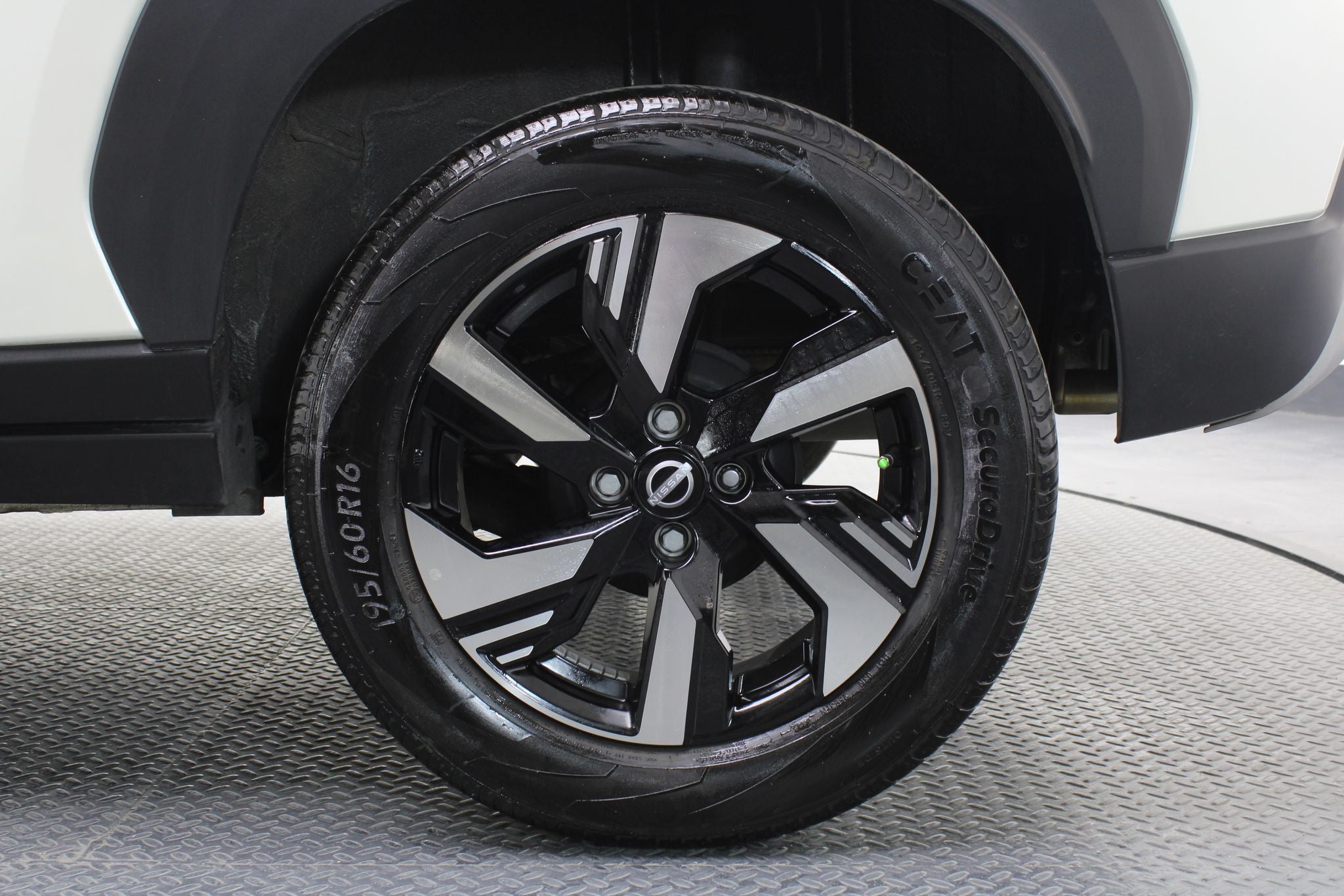 2025 Nissan Magnite 1.0 Exclusive Mt
