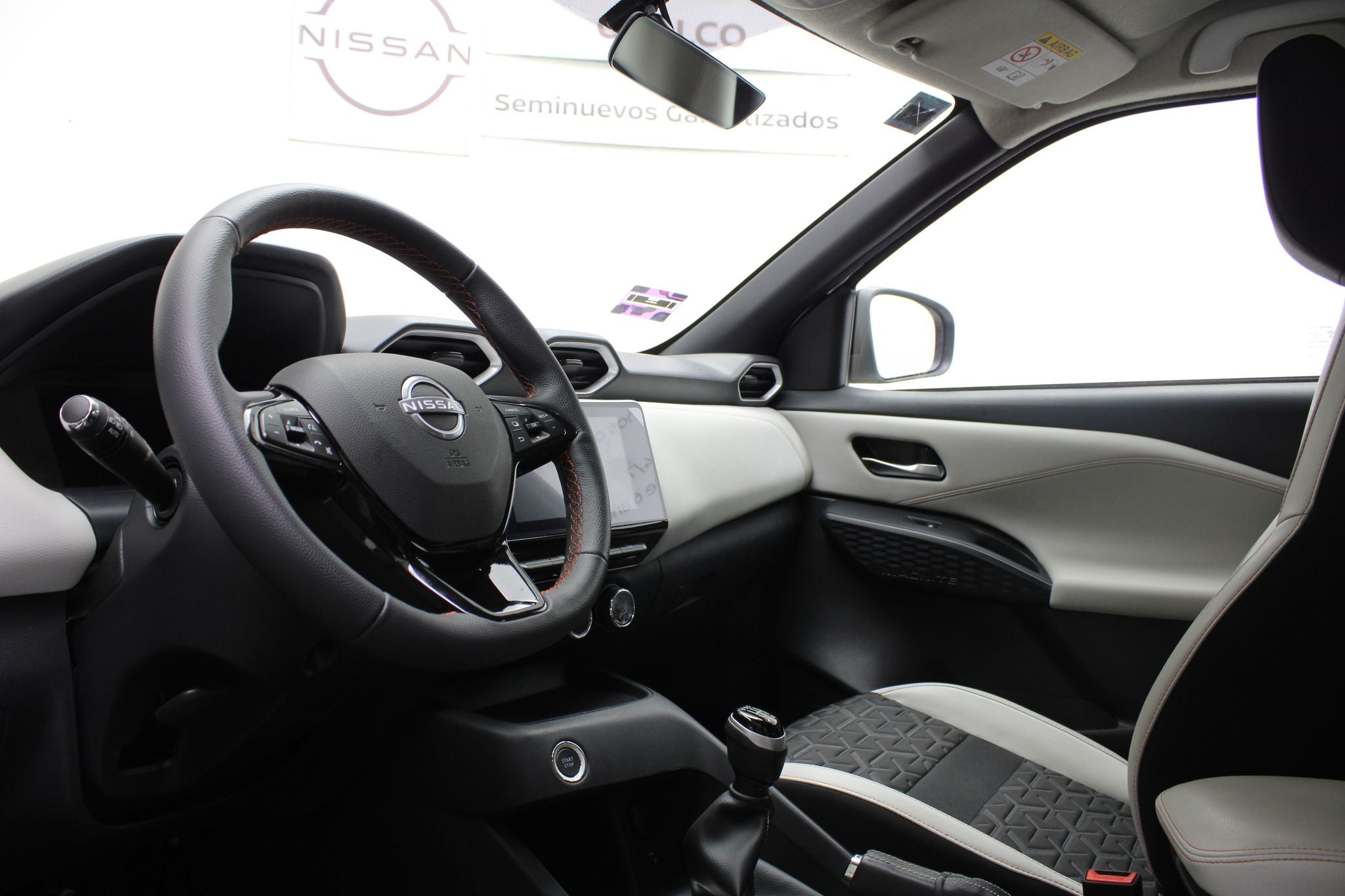 2025 Nissan Magnite 1.0 Exclusive Mt