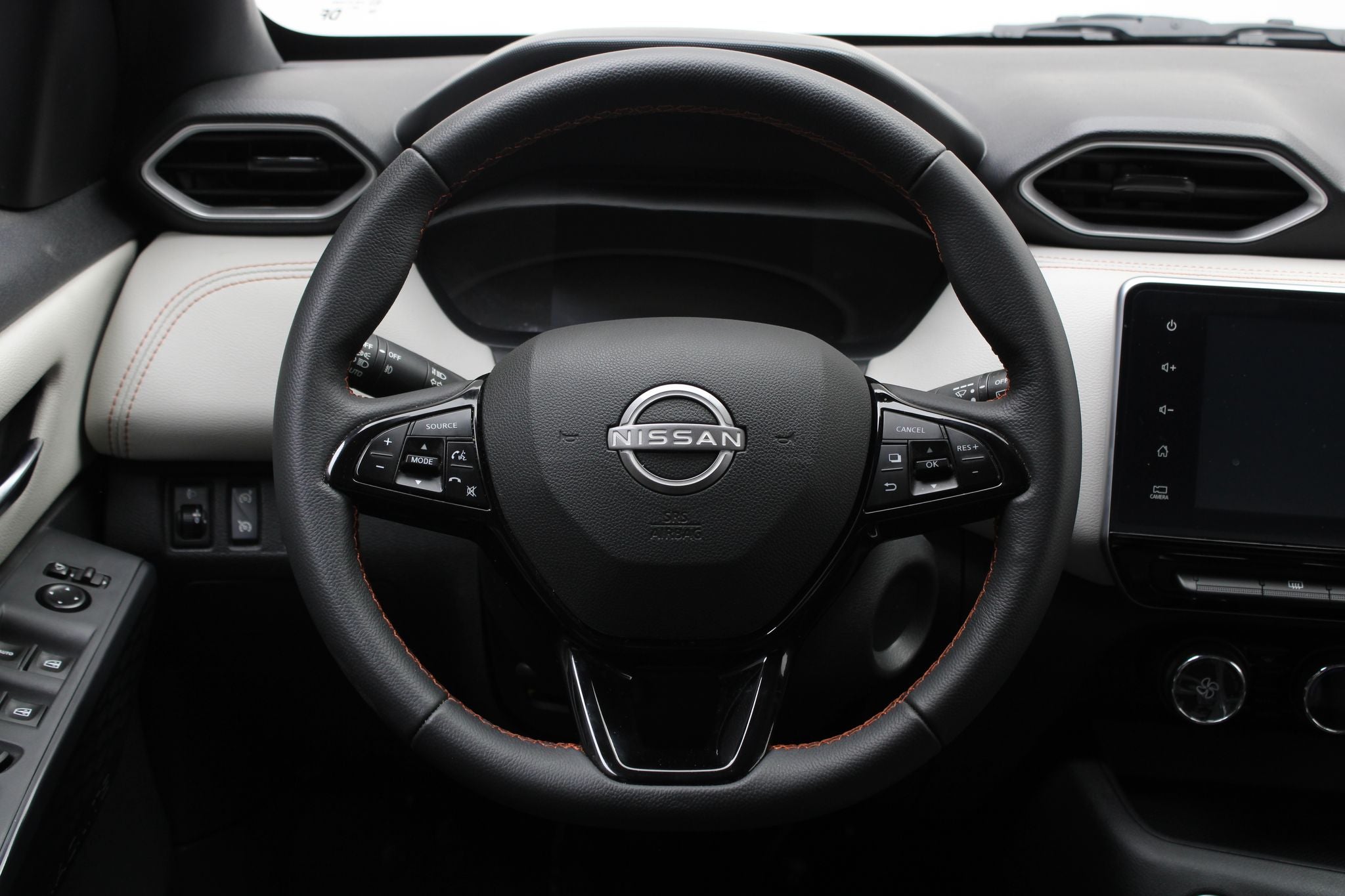 2025 Nissan Magnite 1.0 Exclusive Mt