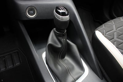2025 Nissan Magnite 1.0 Exclusive Mt