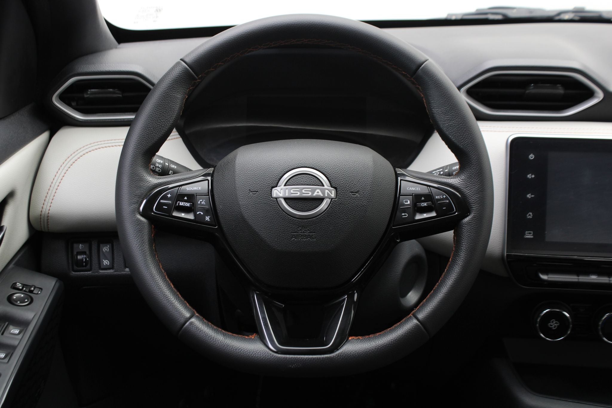 2025 Nissan Magnite 1.0 Exclusive Mt