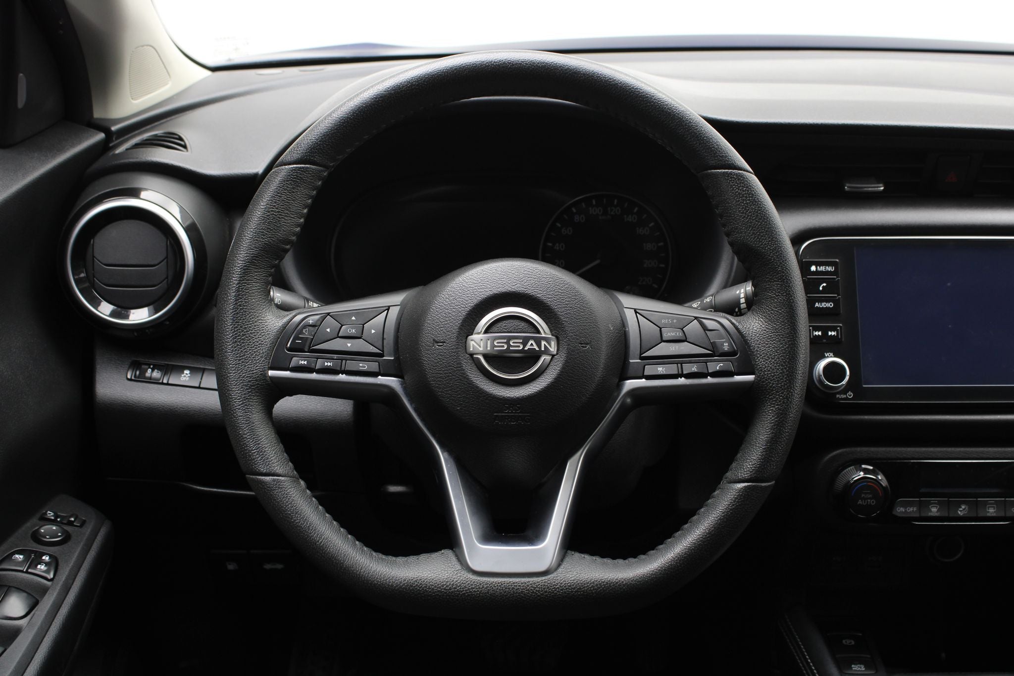 2023 Nissan Kicks E-Power Platinum