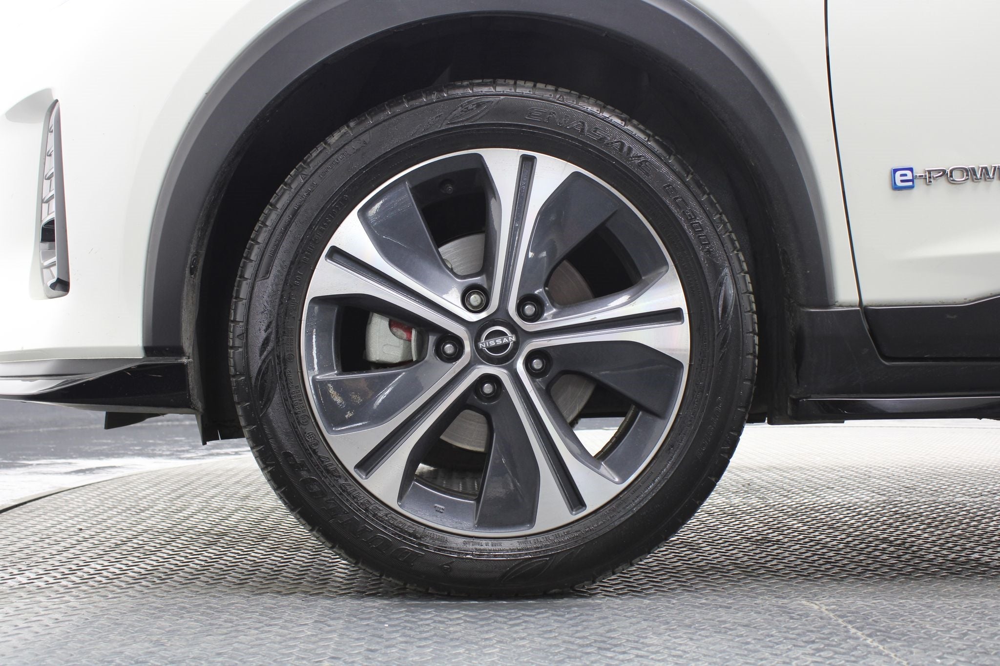 2024 Nissan Kicks E-Power Platinum At