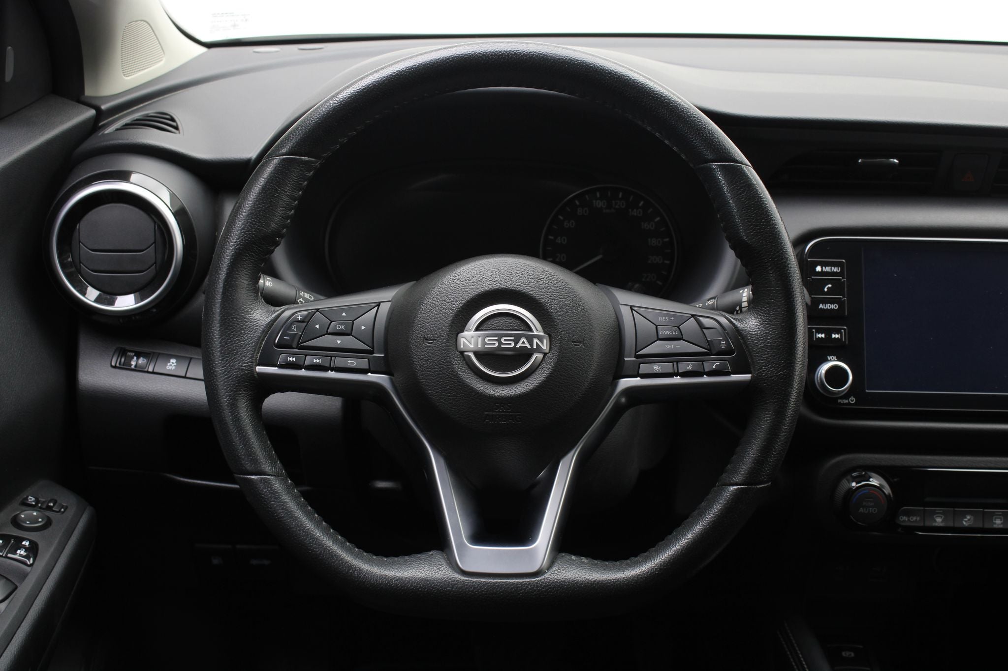 2024 Nissan Kicks E-Power Platinum At