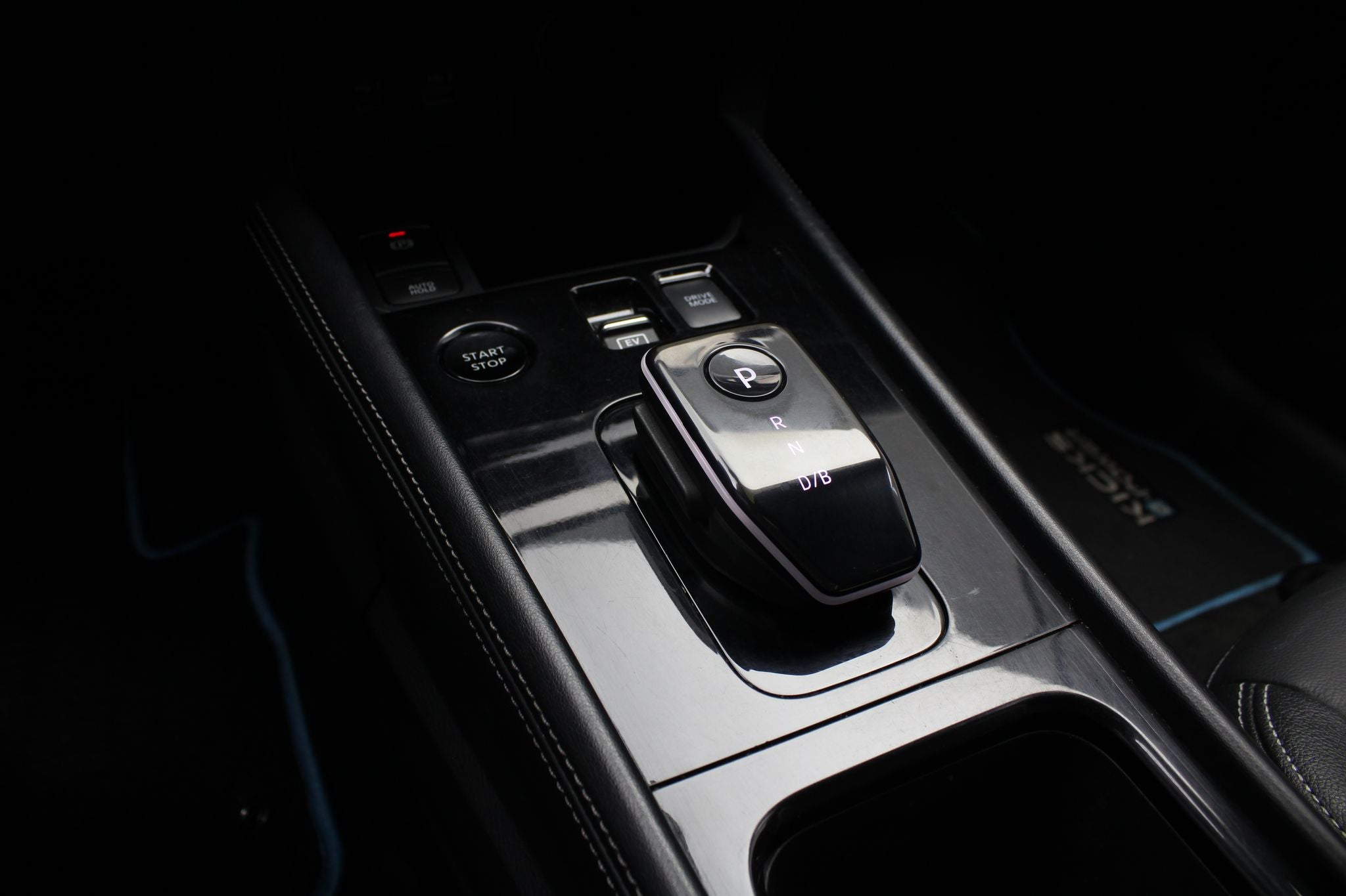 2024 Nissan Kicks E-Power Platinum At